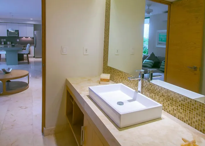 Prime Location Near 5th Avenue&beach Apartamento